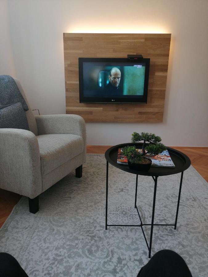 Small Modern Apartment With Parking Place Saraievo Exterior foto
